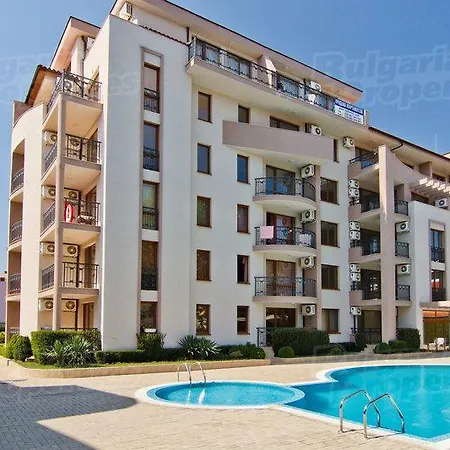 Apartament Alex Deluxe *