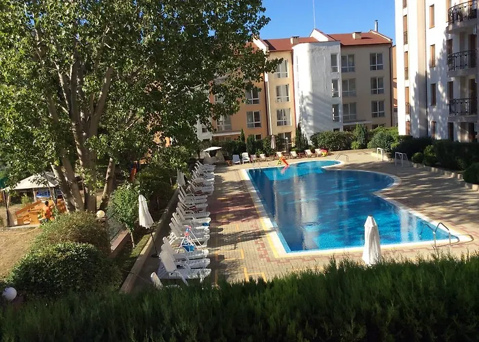 Alex Deluxe סאני ביץ'